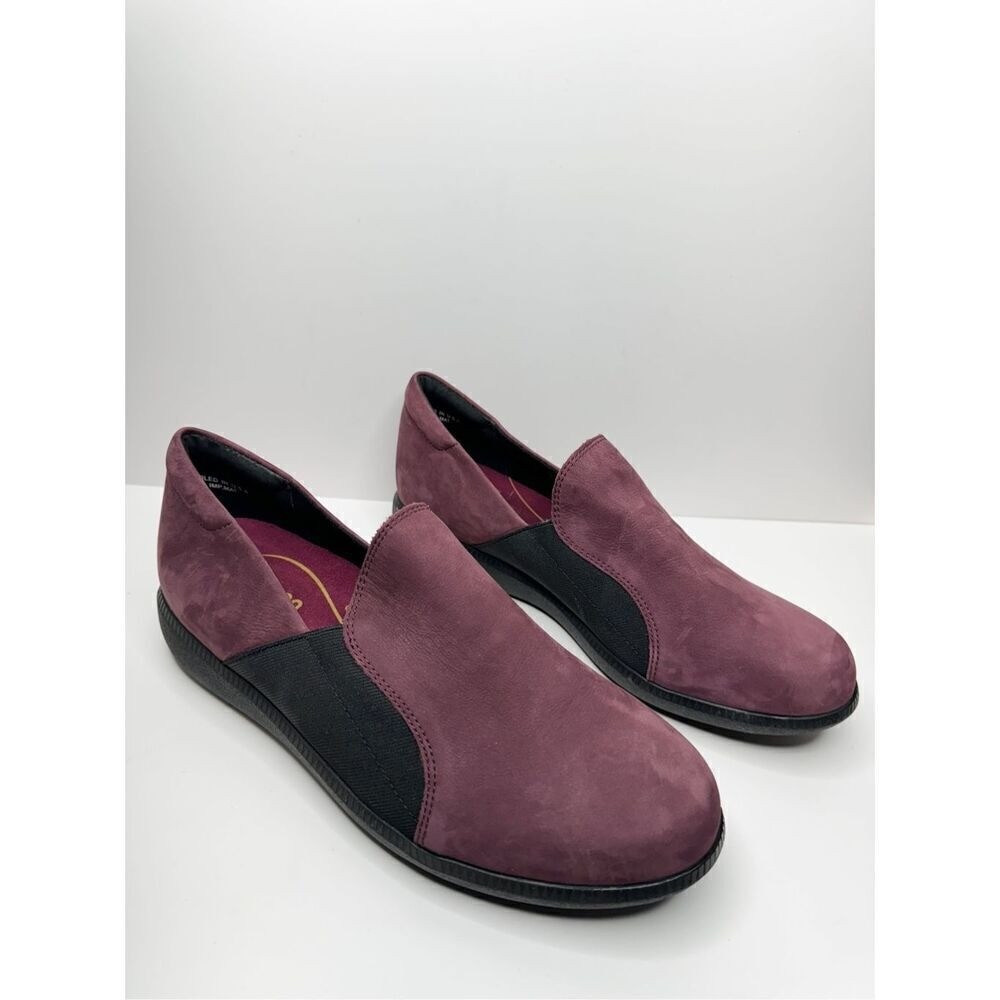 Munro American Gabbie Plum Purple Leather Suede Slip On Loafers Size 10.5 Wide
