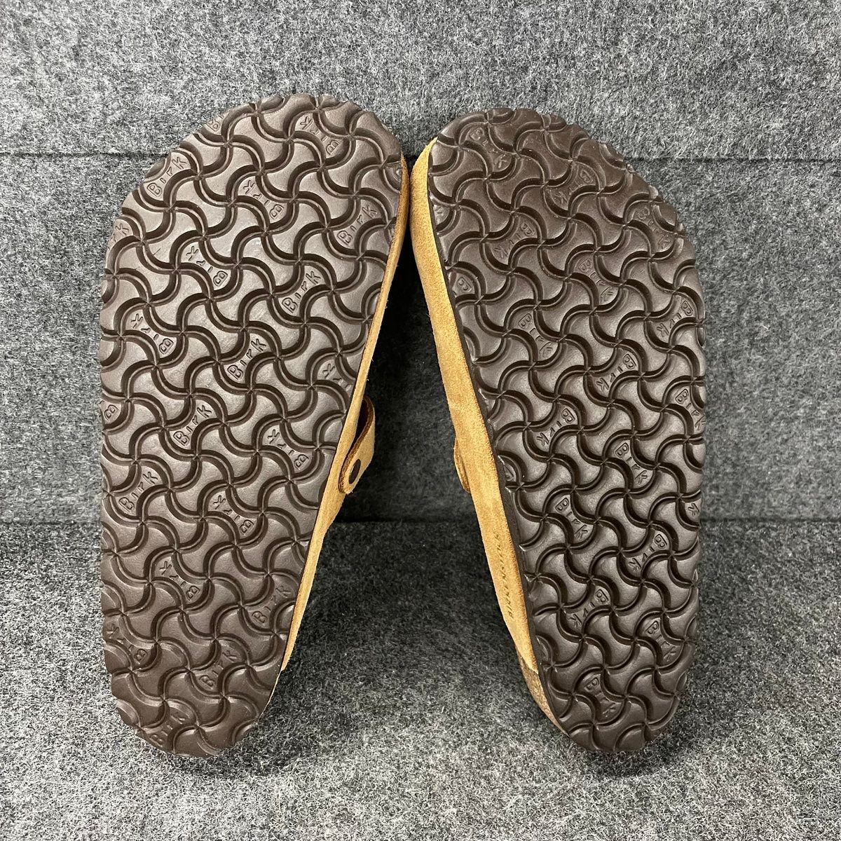 BIRKENSTOCK Boston Soft Footbed Clog Unisex Size US M9/W11 Mink