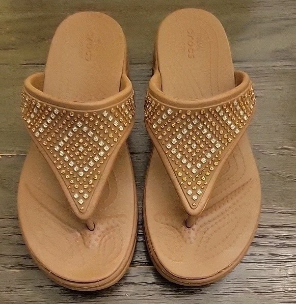 Crocs Women’s Monterey Shimmer Wedge Flip Sandals Tan Size 8