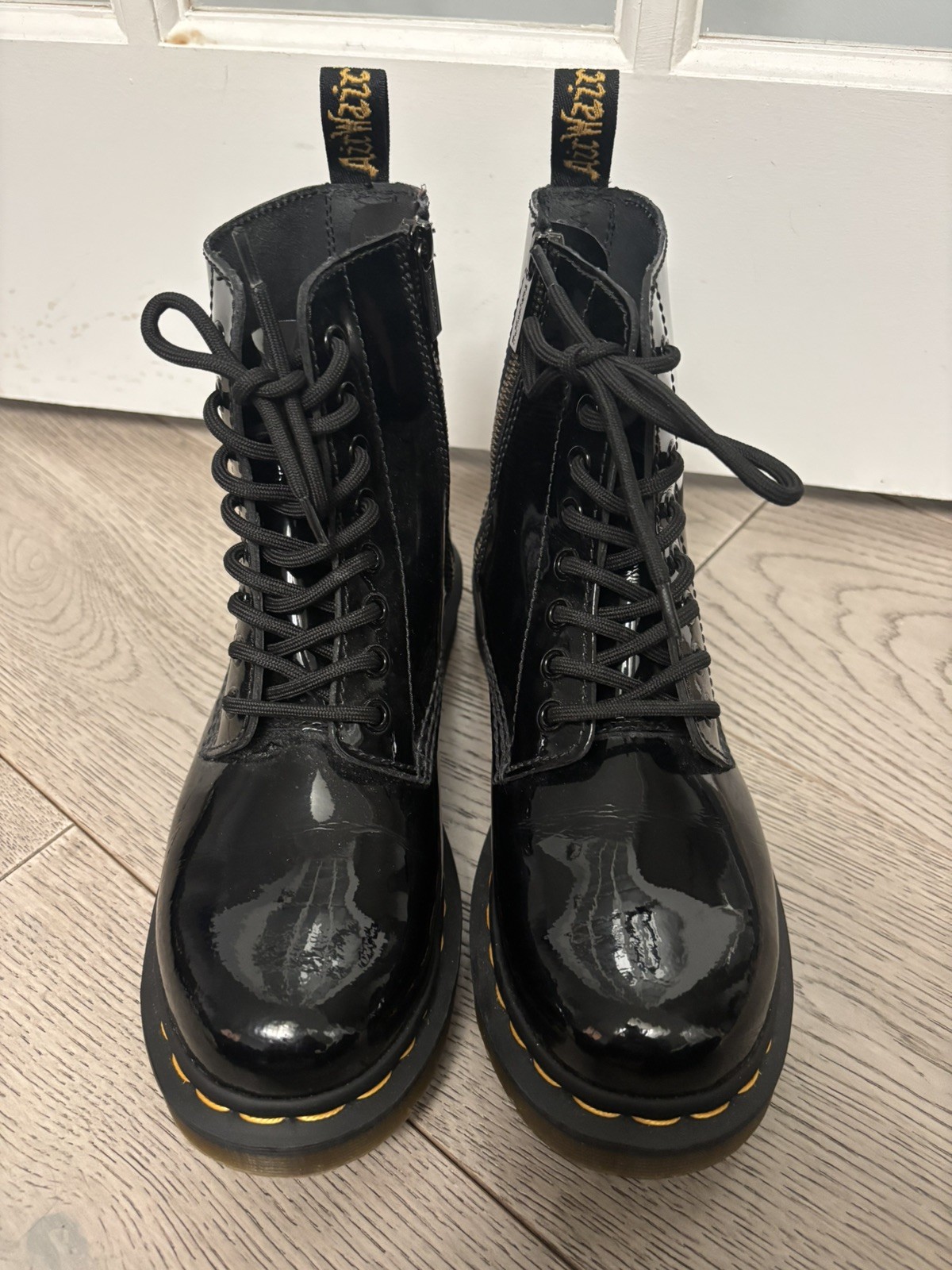 Dr. Martens 1460 Black Patent Leather Boots Women’s US 7 NWOB Shiny Classic Docs