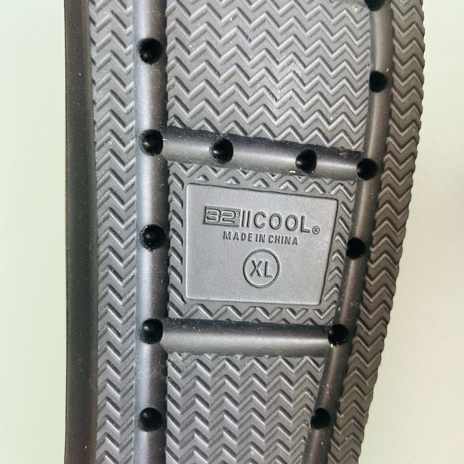 NEW Unisex 32 COOL Cushion Slide Women’s W11-12-M9-10 Sandals X Large Black