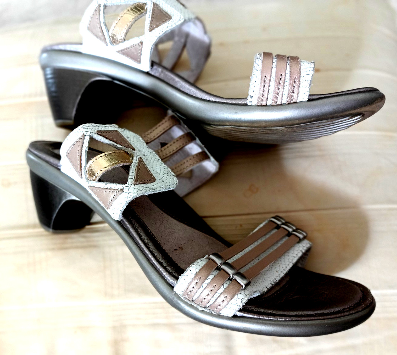 Naot Afrodita Heeled Leather Sandals Size EUR 38, US 7.5 White Gold