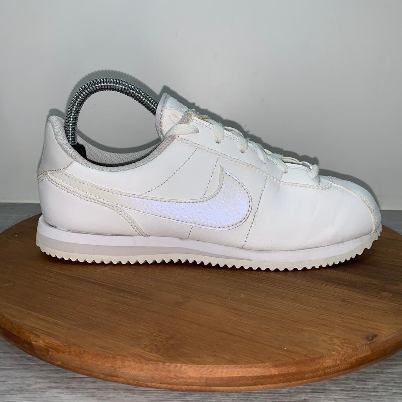 Nike Classic Cortez Women Size 8.5 Youth 7 Triple White Leather Shoes AH7528-104