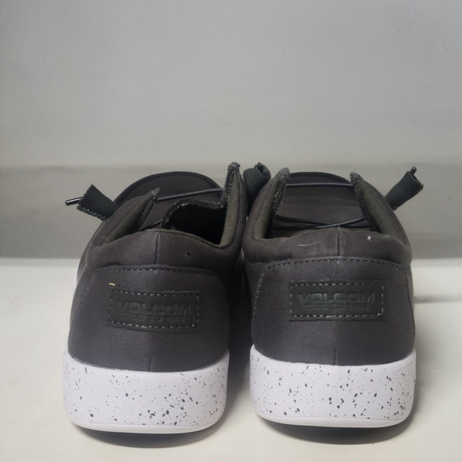 Volcom Chill Comp Toe Work Shoe Grey Womens Size 9.5W