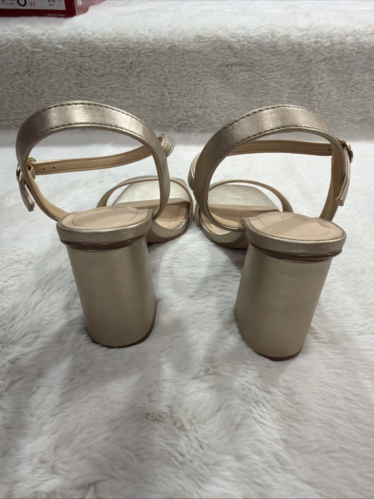 Journee Shoes Womens Size 8W Gold Tivona-WD Strappy Block Heel Sandals NWB