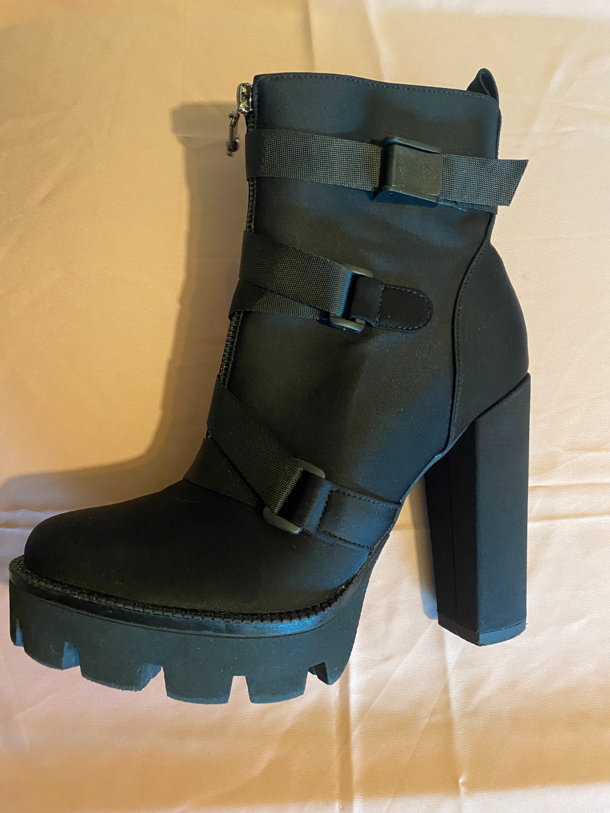 WETKISS Black Chunky High Heeled Platform/Combat Ankle Boots Size 9