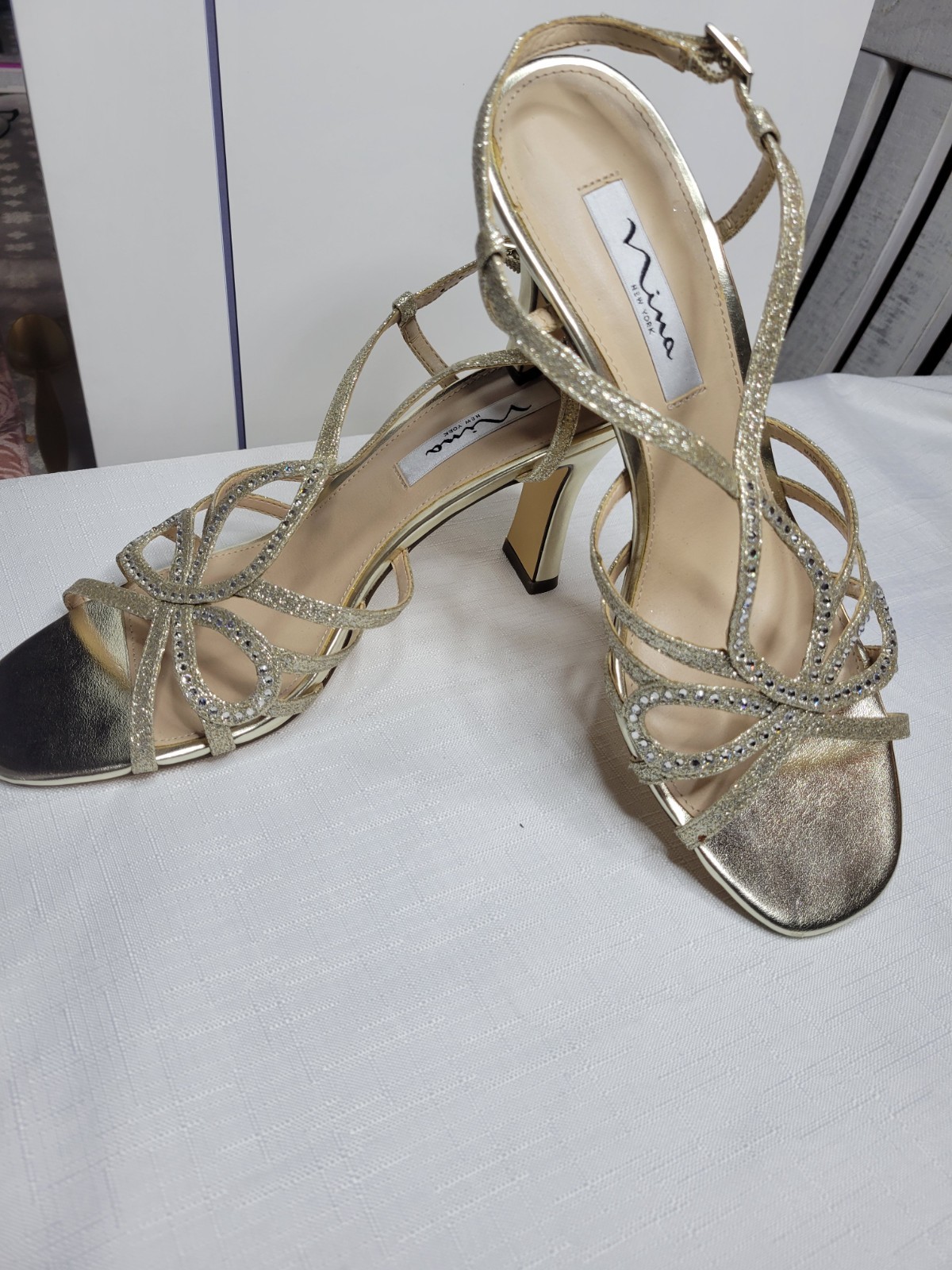 Nina leather sole Gold rhinestone Strappy cocktail party heels pumps size 9