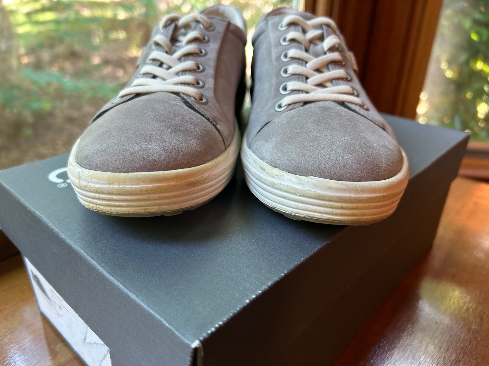 Ecco Soft Nubuck Leather Lace-Up Sneaker Warm Grey EU38 . US 7-7.5. VGUC!
