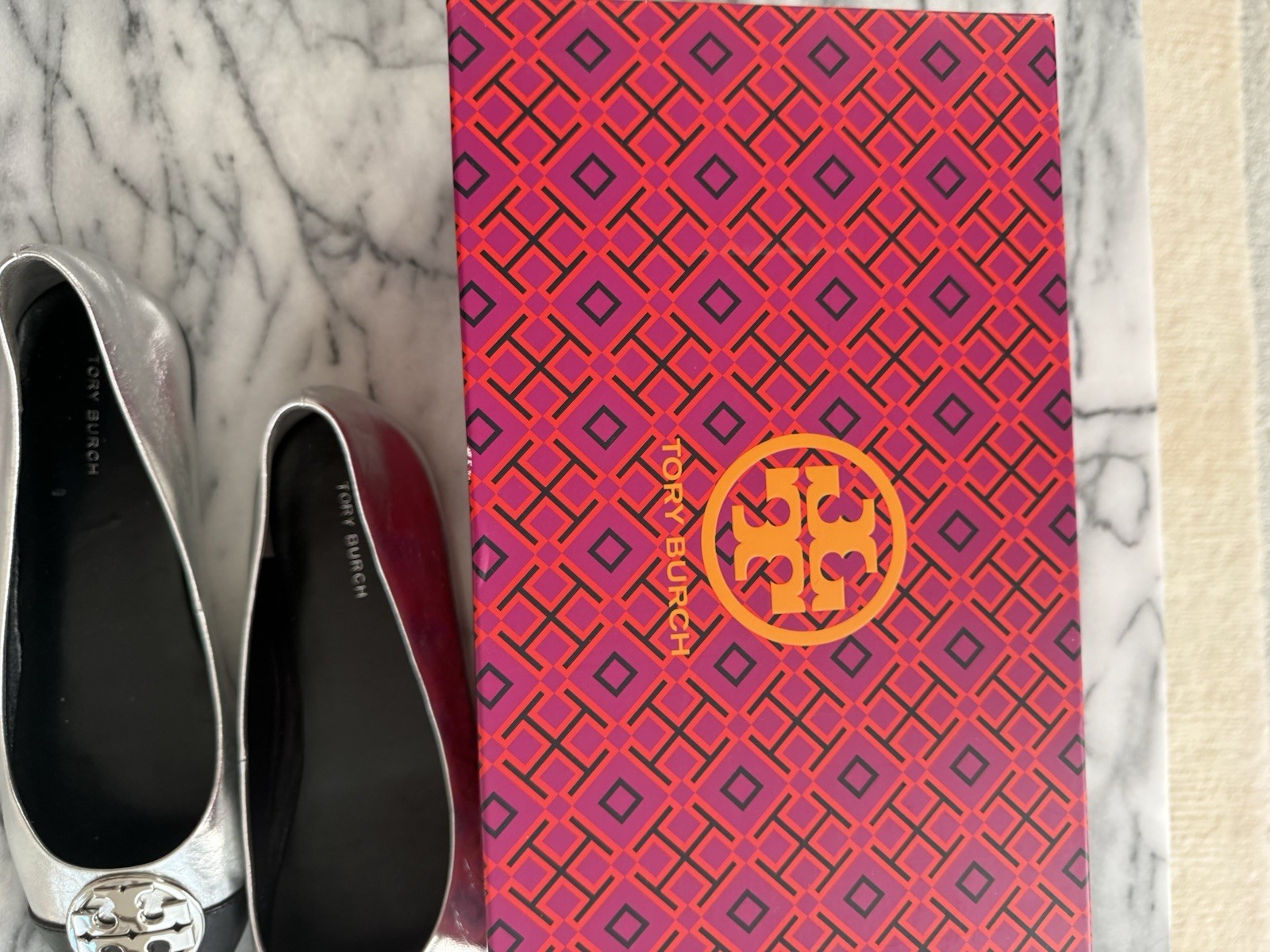 Tory Burch Silver /Black Leather Cap Toe Double T Bow Ballet Flats Sz 8 -NEW