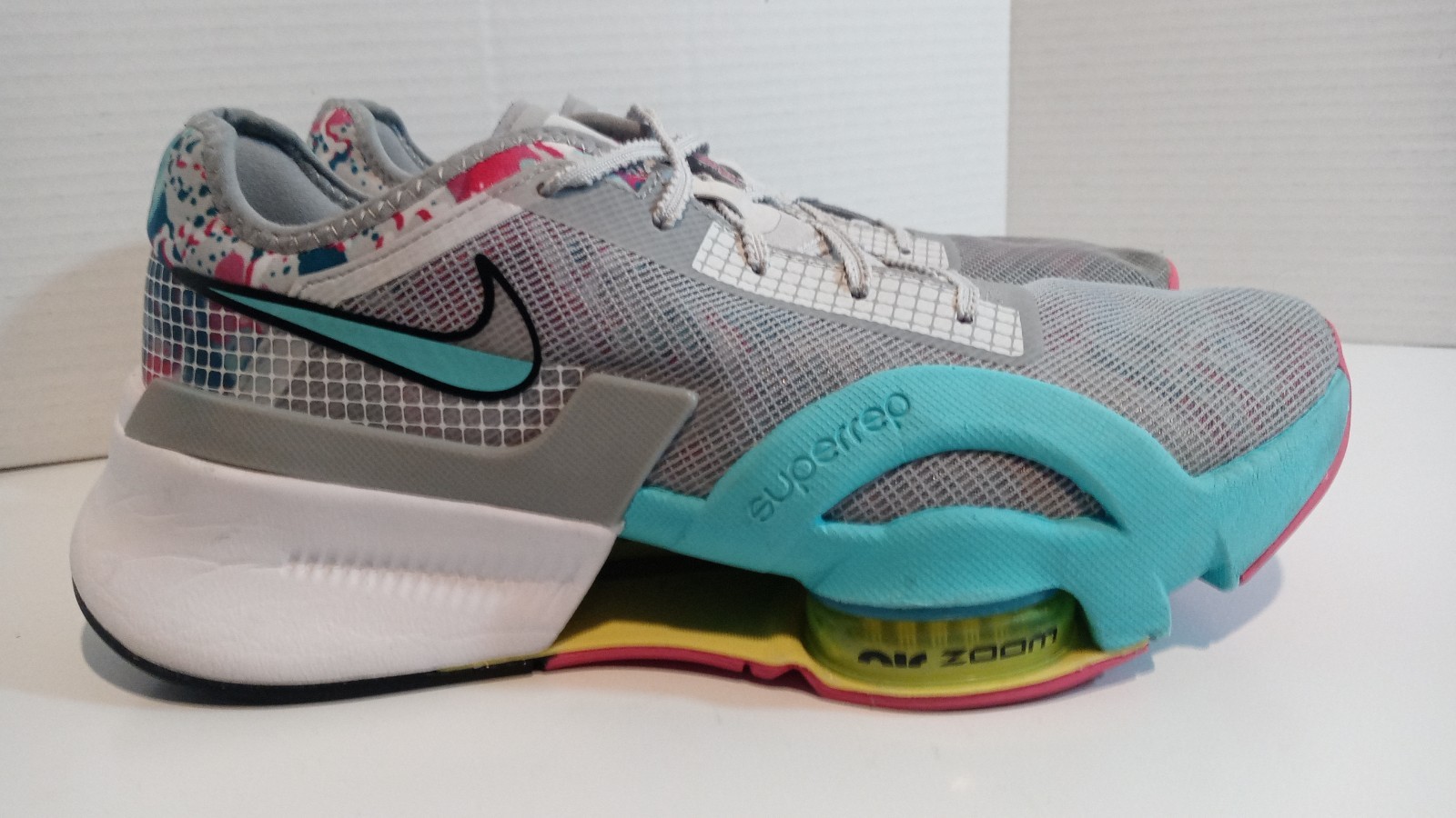 Nike Women’s Air Zoom SuperRep 3 Graffiti Graphics’ Grey Pink Turquoise Size 9.5
