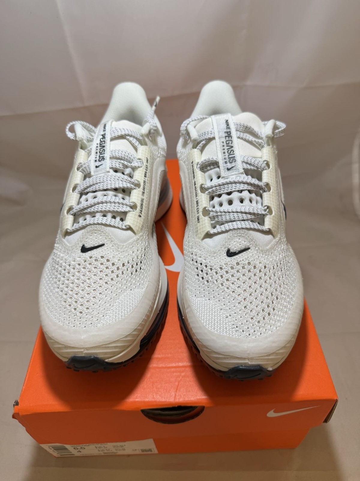 Nike Air Zoom Pegasus Premium Women’s HQ2593-106 Sail/Off Noir/Metallic Silver