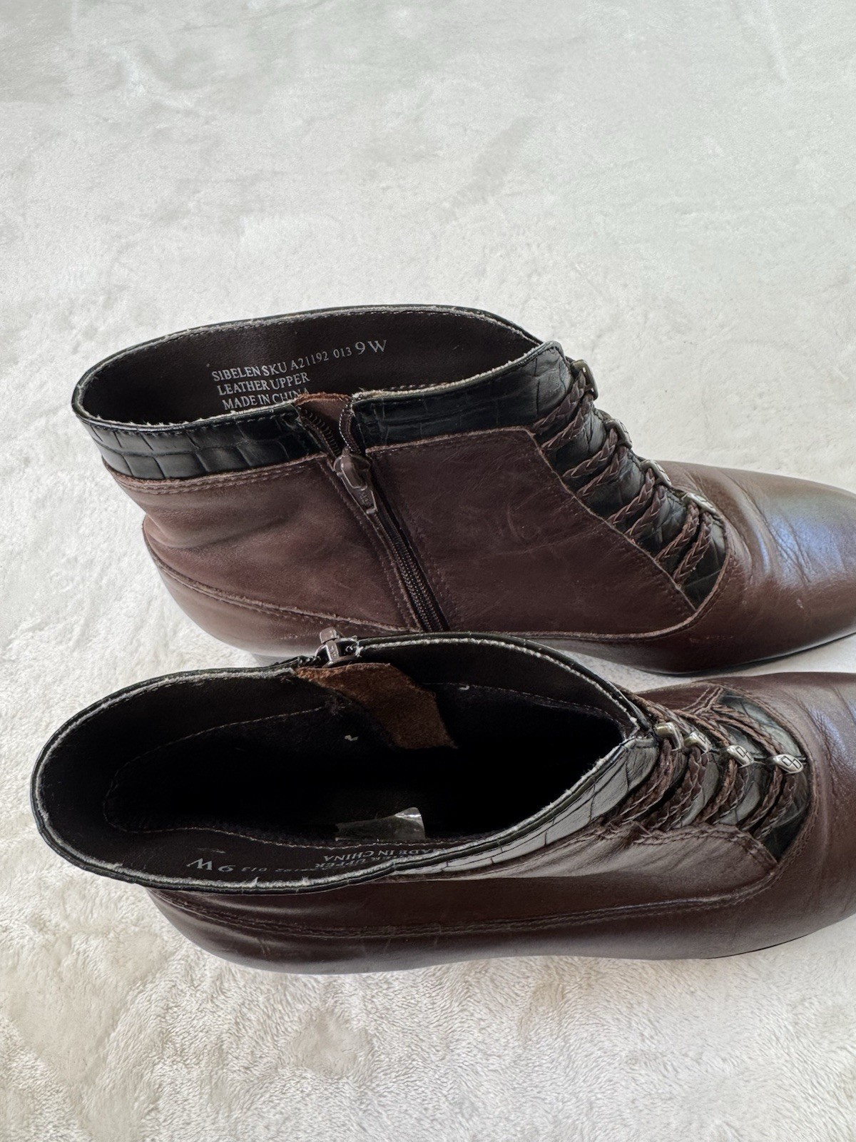 LONDON FOG Sibelen Women’s 9W Brown Zip Ankle Boots Leather Upper