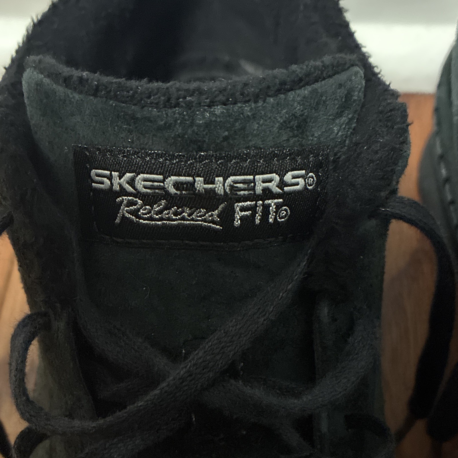 SKECHERS Relaxed Fit Chukka Shoes Black Faux Fur Lined Memory Foam Lace Up 6