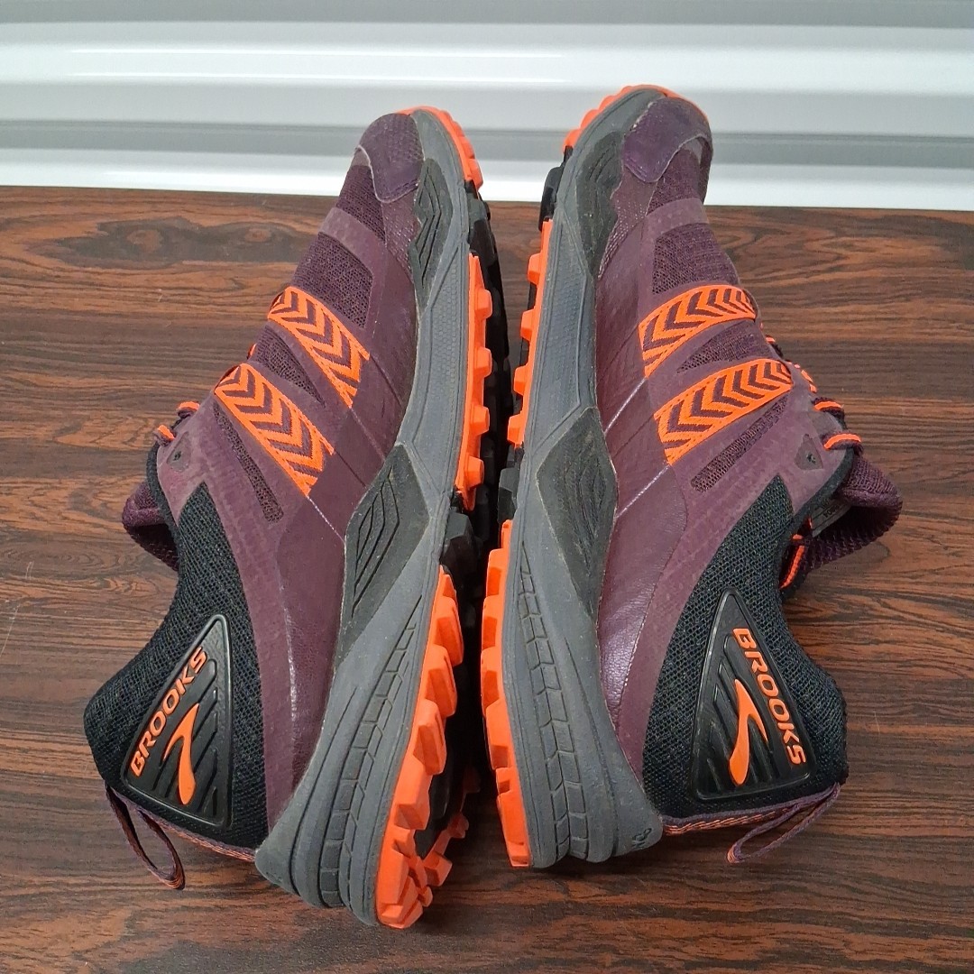 Brooks Cascadia 12 Trail Running Shoes Women Sz 11 GREAT CONDITION!