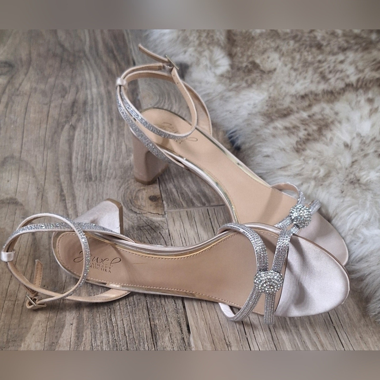 Badgley Mischka Blush Satin Rhinestone Strappy Block Heel Size 10 Sandals