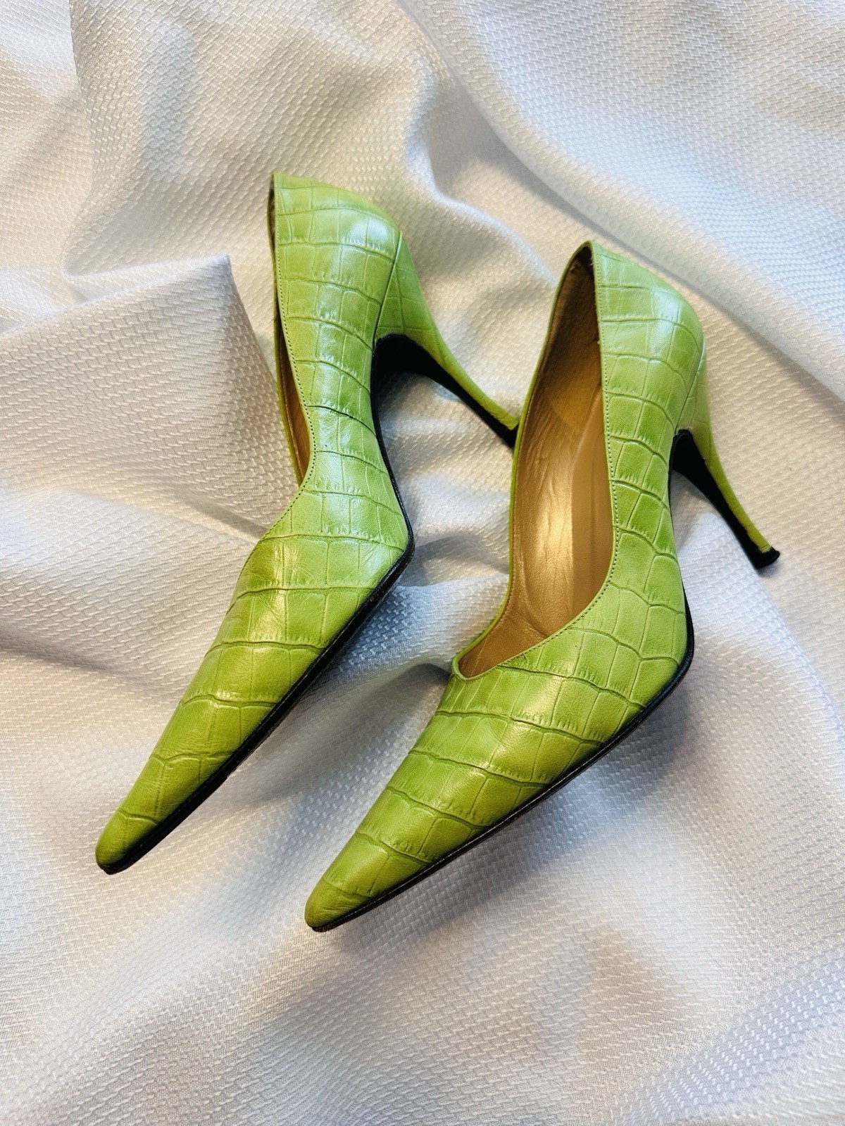 Stuart Weitzman Green Leather Croc Embossed Pointed Toe Stiletto Pumps 6M