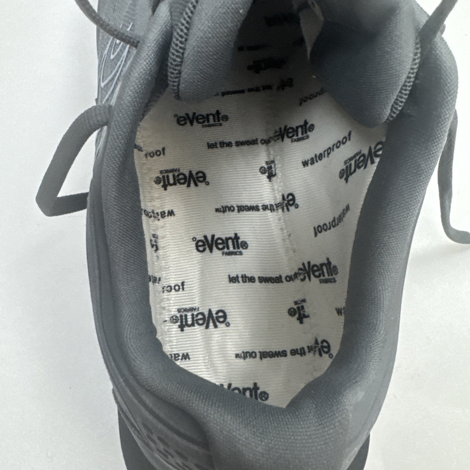 Topo Athletic Women’s W-Phantom-4 WP Running Shoes Size 9.5 Grey/Black