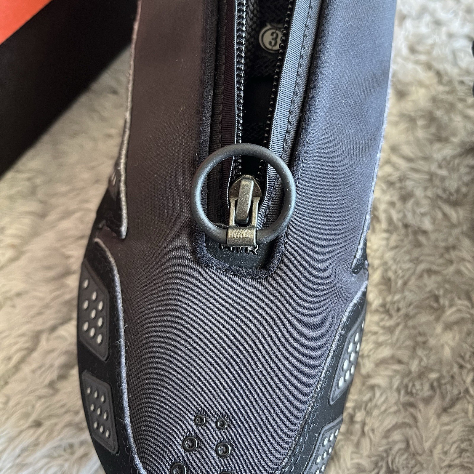 Size 10 – Nike Air Sunder Max Black Silver W