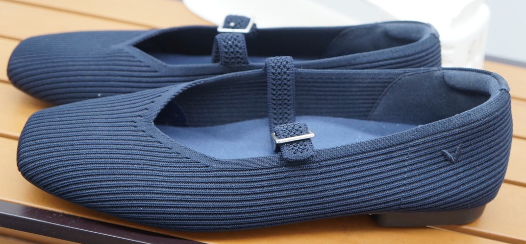 NWOB Vivaia Margot Square-Toe Mary Janes Ballet Flats Shoes Navy Blue Women’s 40