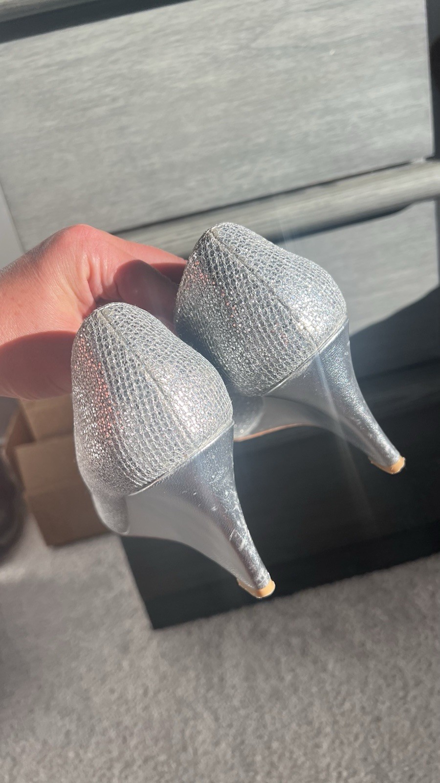 Badgley Mischka Women’s Silver Wedges Size 8.5