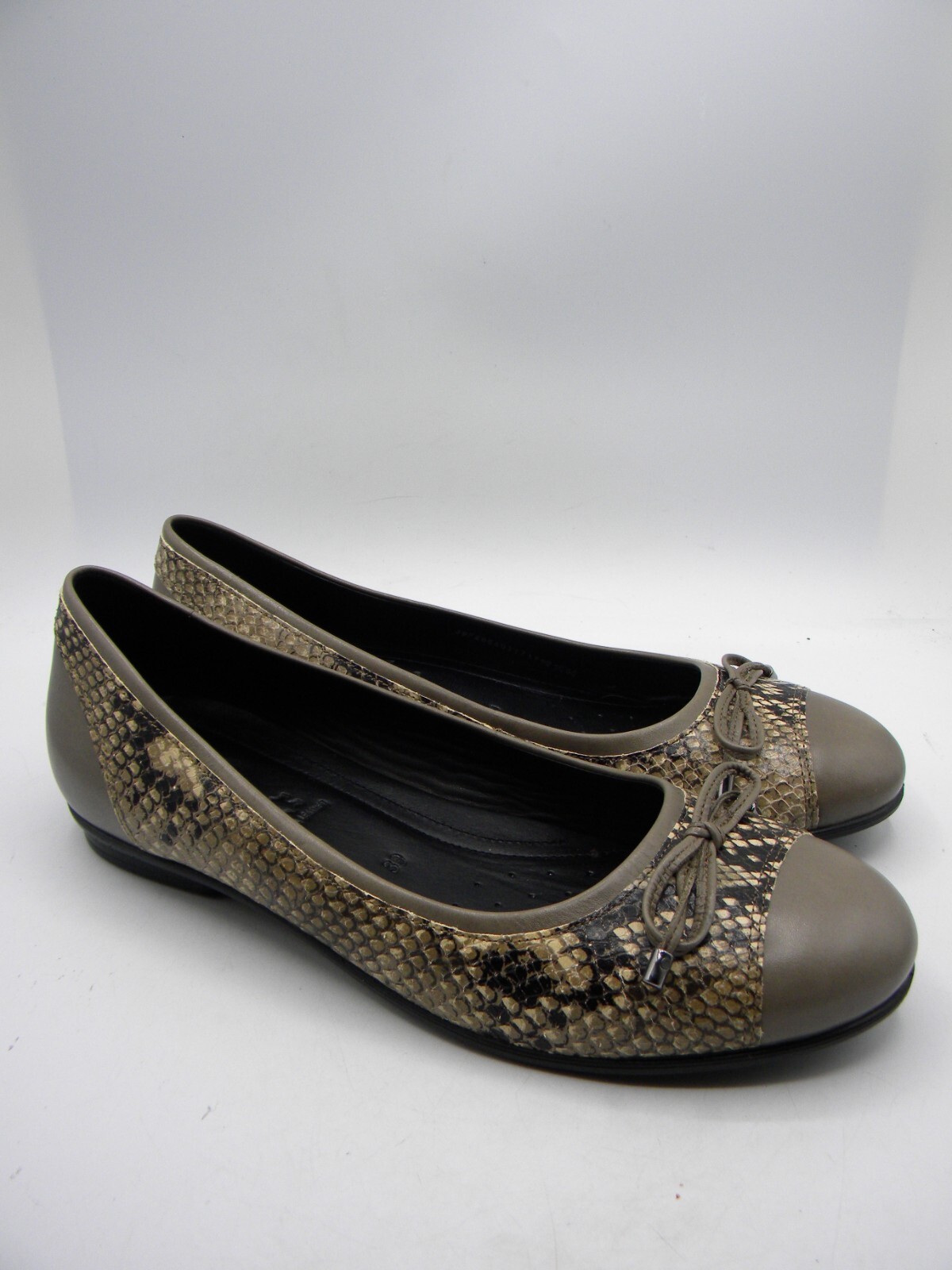 ECCO Touch Ballerina Snake Print Leather & Sage Cap Toe Ballet Flat Sz 39 NEW