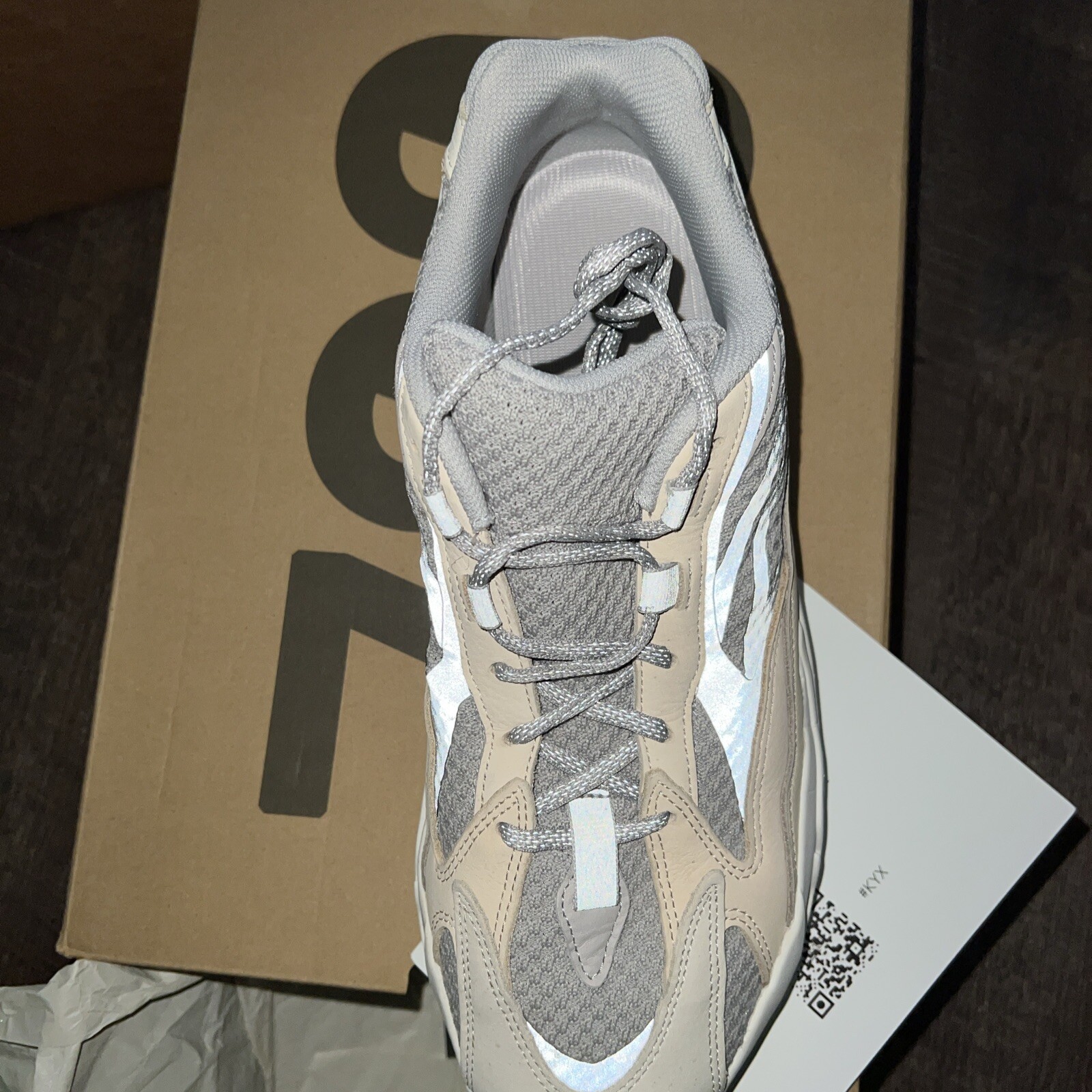 ADIDAS YEEZY Boost 700 V2 Cream – Size 13 new with box