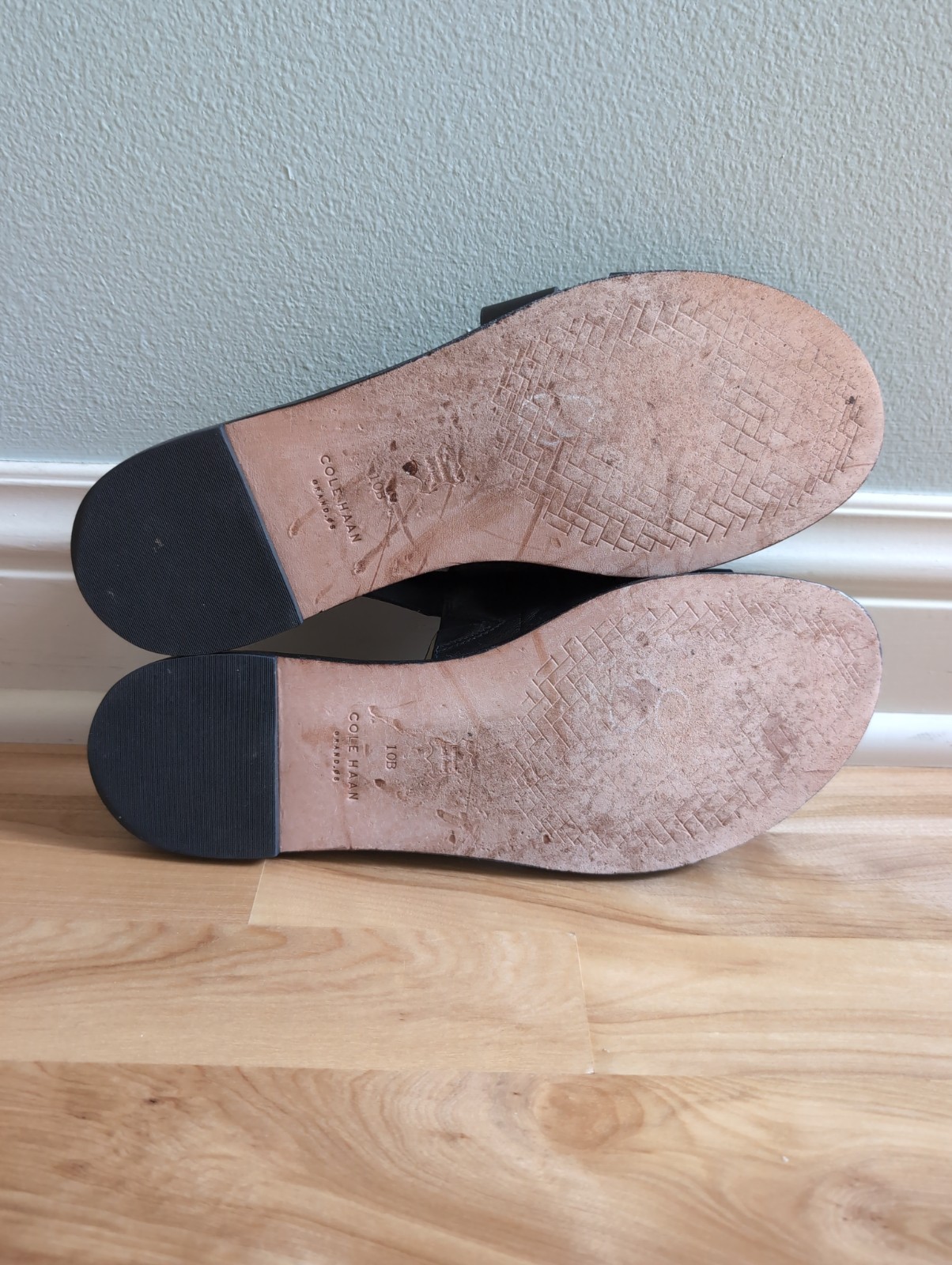 Cole Haan Grand 360 Black Genuine Leather Anela Sandals Womens 10B Chic Modern