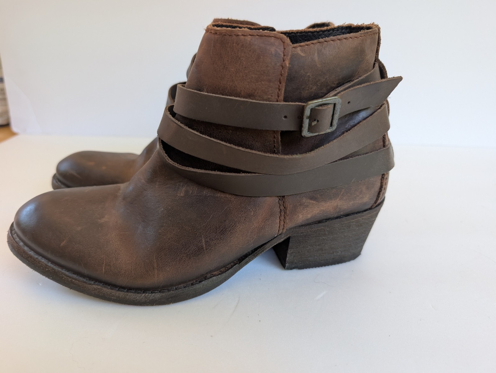 Hand Crafted Women’s Brown Leather Bootie Size 38 Eur 7.5US Made in Portugal