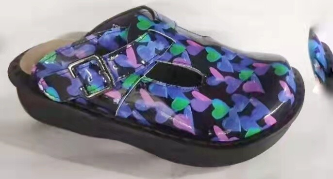 Savvy nursing shoes- Happy Hearts sizes 6M-12M