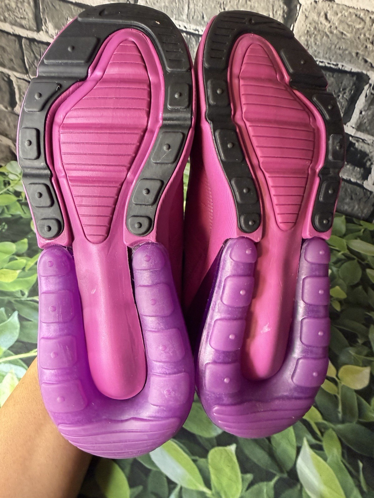 Nike Air Max 270 Hot Fuchsia Black Beyond Pink AH6789-501 Women’s Size 5 New