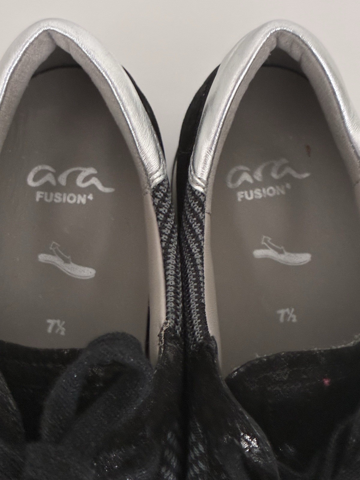 ARA Womans Fusion 4 Sneakers Size 7.5 Black Woven Fabric/Leather Lilly Dynergy