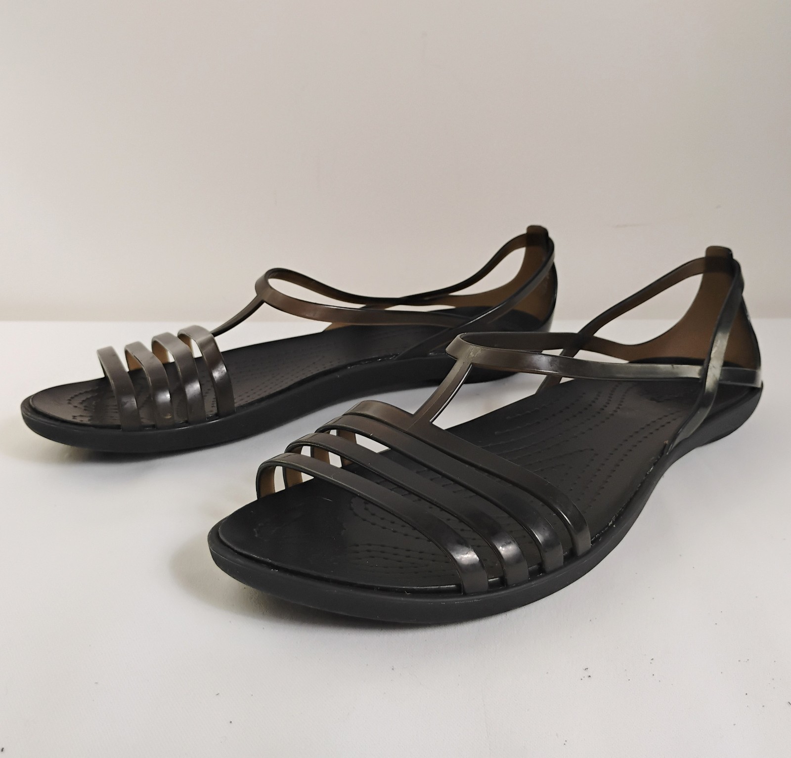 CROCS Isabella Strappy Sandals Womens Sz 11 Black Jelly T-Strap Beach Flat Shoes