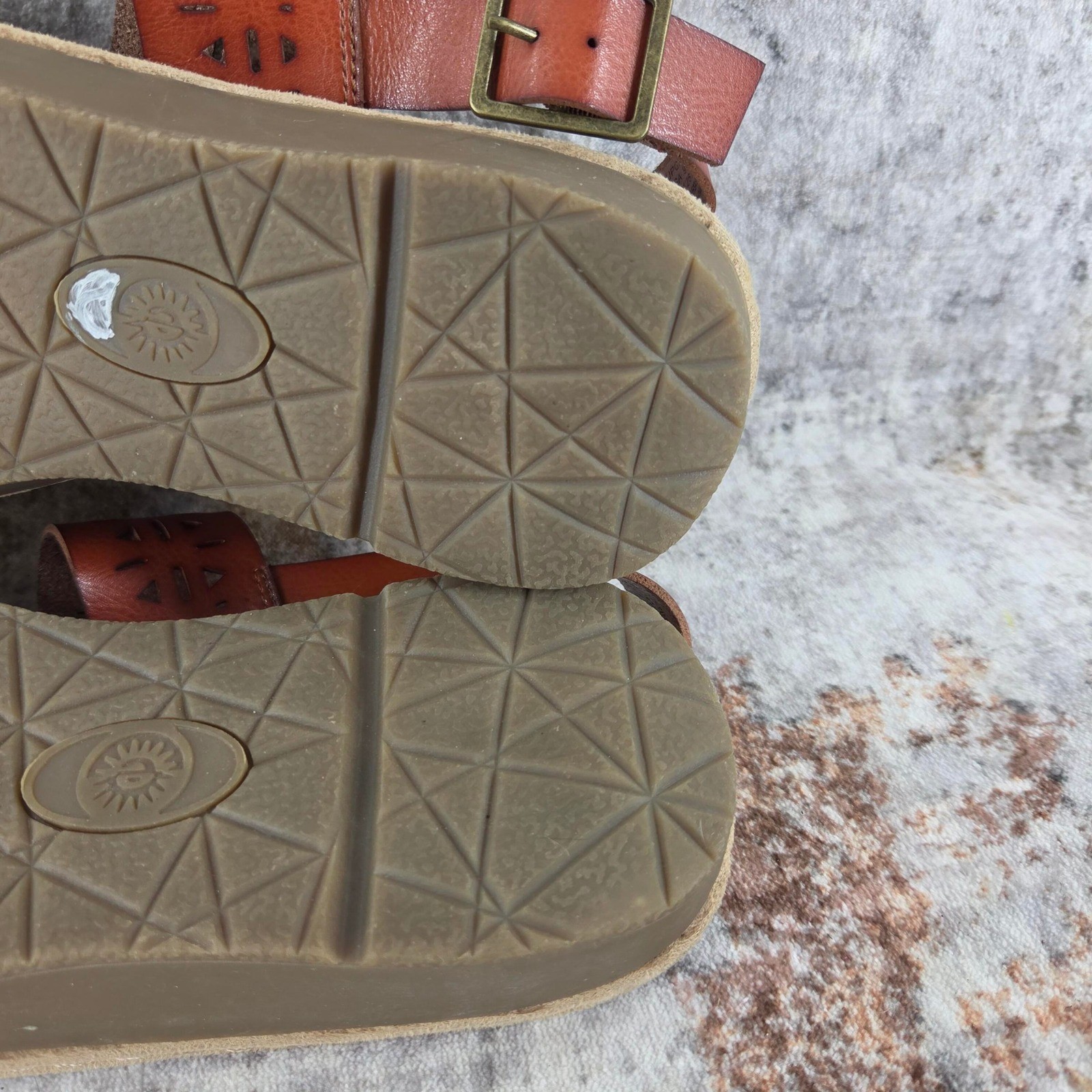 Earth Spirit Wedge Sandals Women 9.5 Cognac Brown Laser Cutout Summer Boho Beach