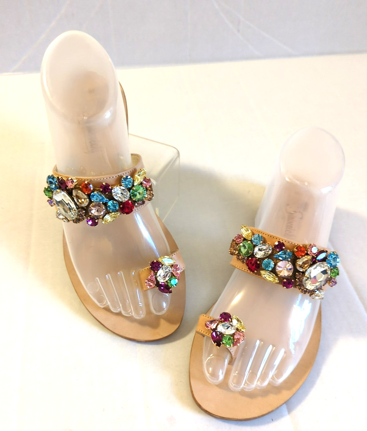 SINISCALCHI Sorrento Bejeweled Leather Sandals 7.5 (38) Statement Glamorous Chic