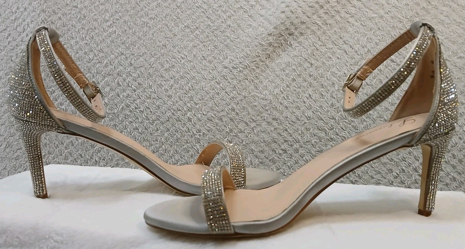 Silver Ankle Strap Sandals Size 8.5 Boho Chic Asymmetrical Design Metallic Glam