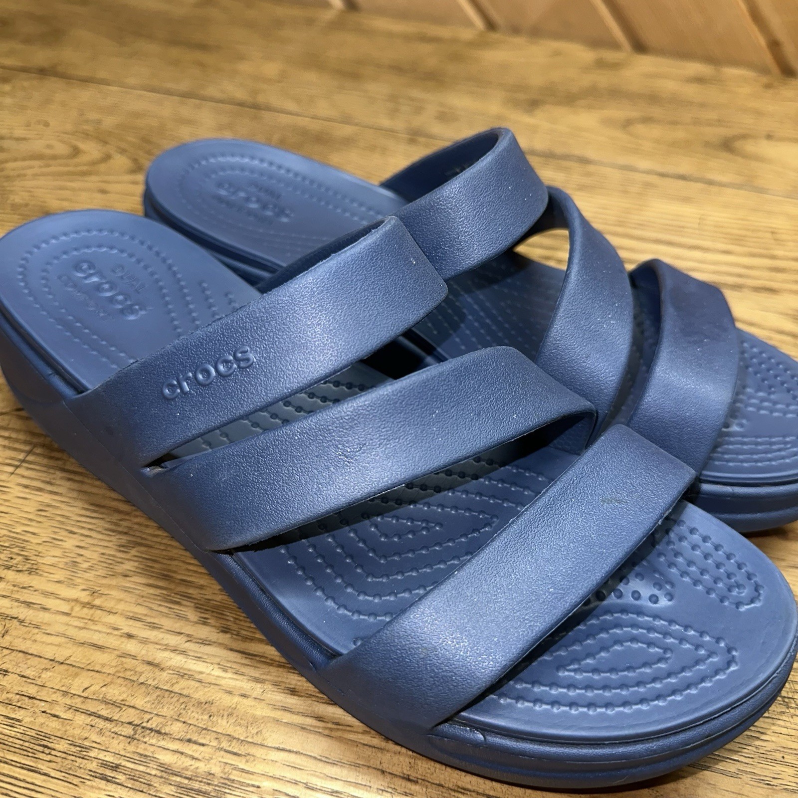 Crocs Monterey Navy Blue Strappy Wedge Sandals Slides Dual Comfort Women’s 10