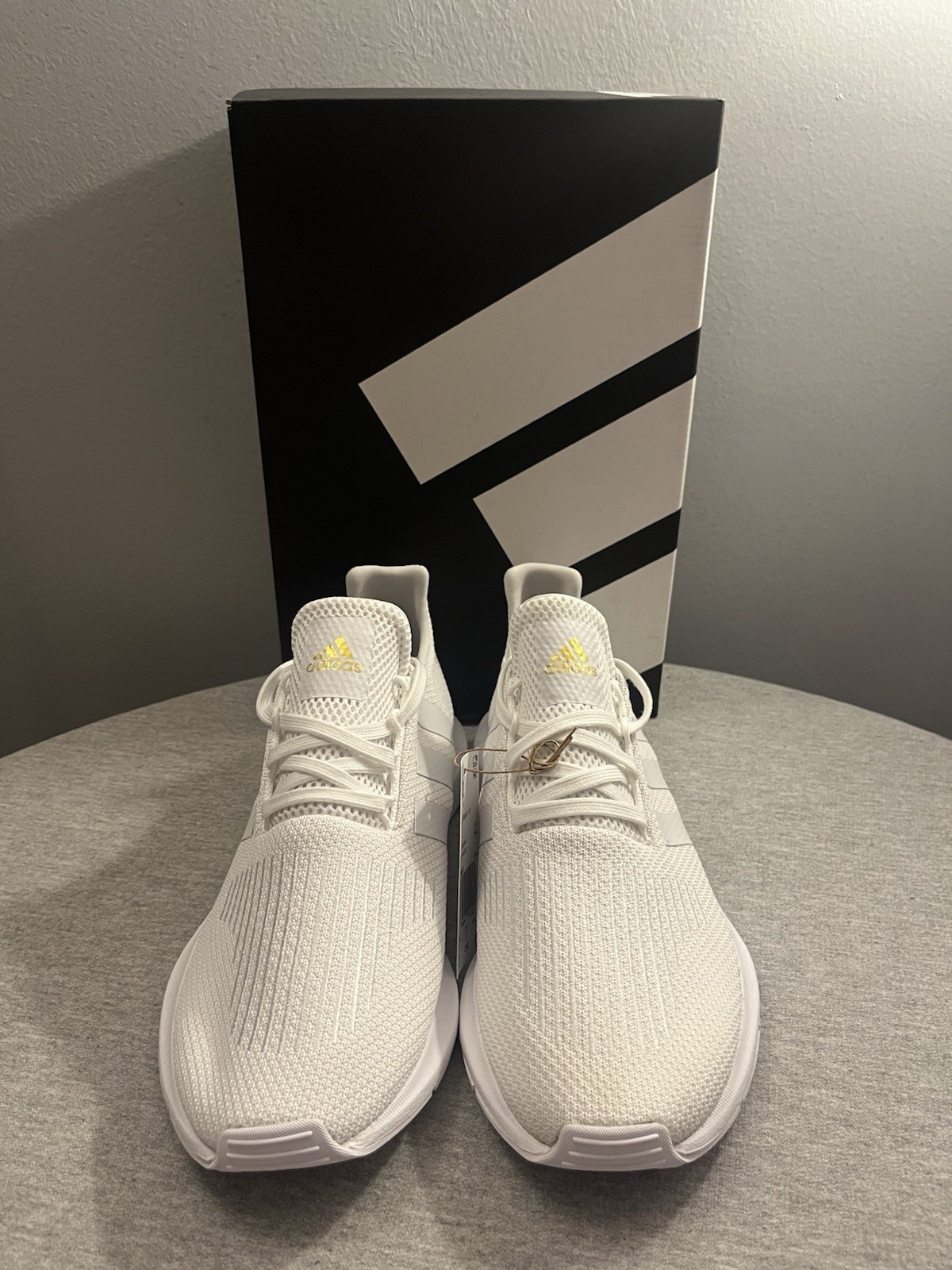 Adidas Swift Run 1.0 Cloud White Gold Women’s Running Shoe Size 8.5 IE7480