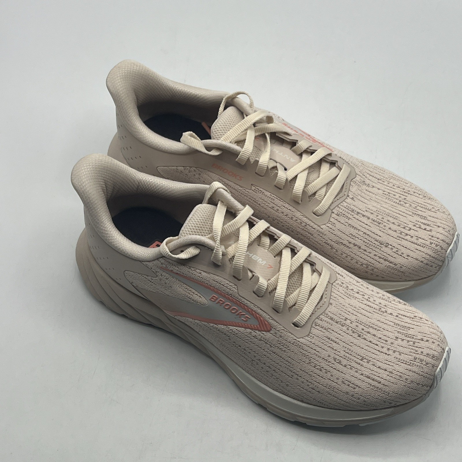 Brooks Anthem 7 Women’s Size 9 Athletic Sneakers Almond Grey Desert Flower New