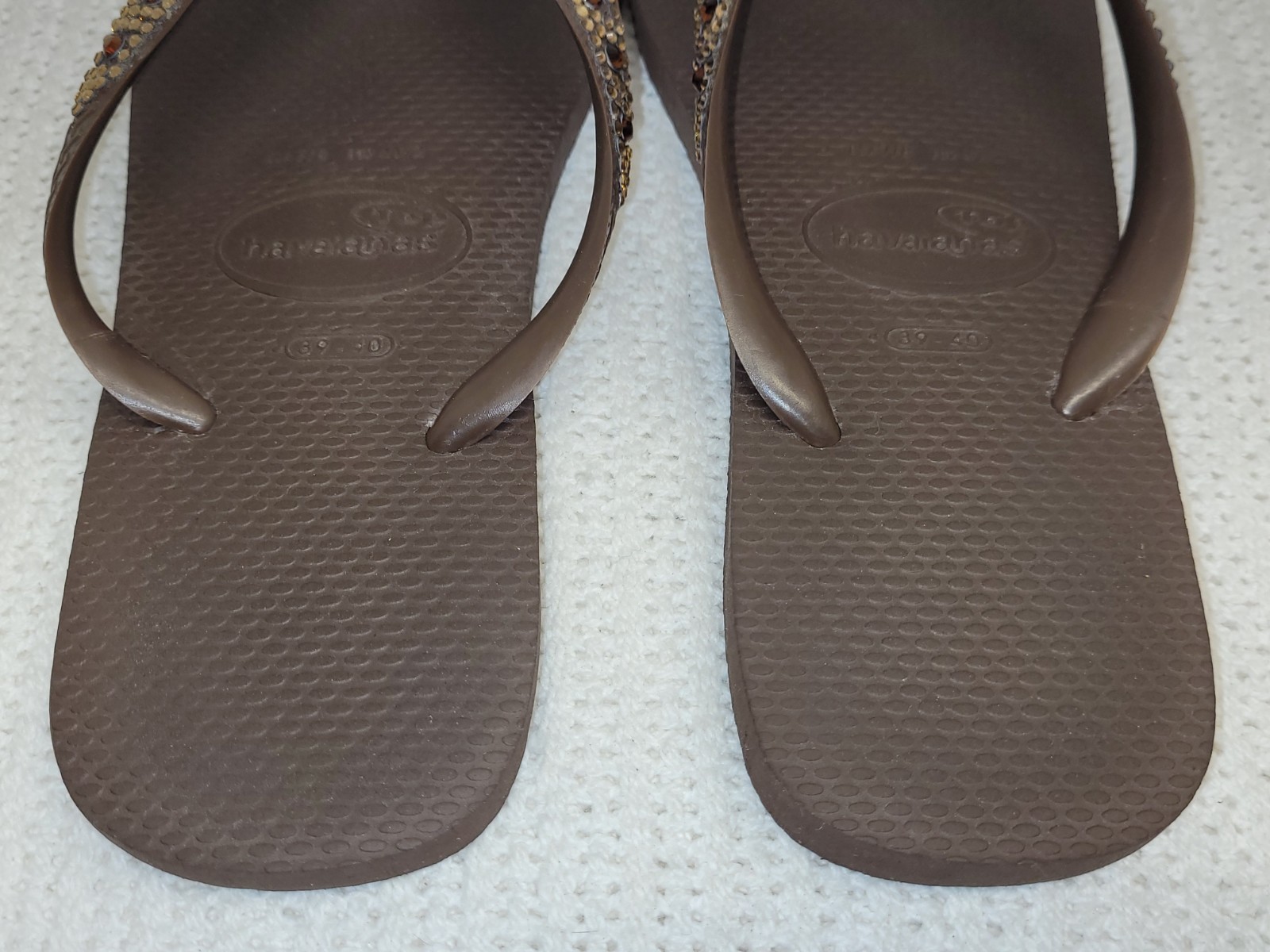 Havaianas Slim Glitter II brown sandals & rhinestone embellished straps W 9/10