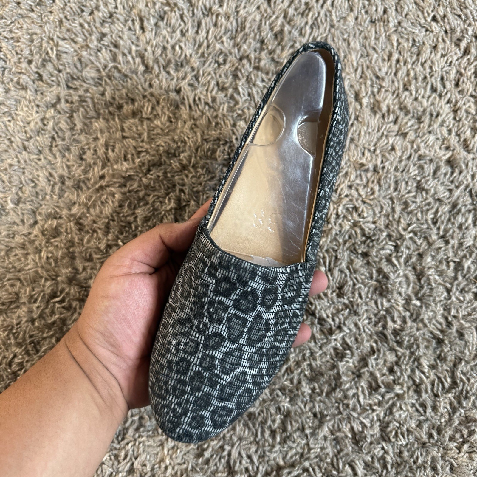 Dansko Larisa Slip On Flats Women’s Size 38 Leopard Print Comfort Casual