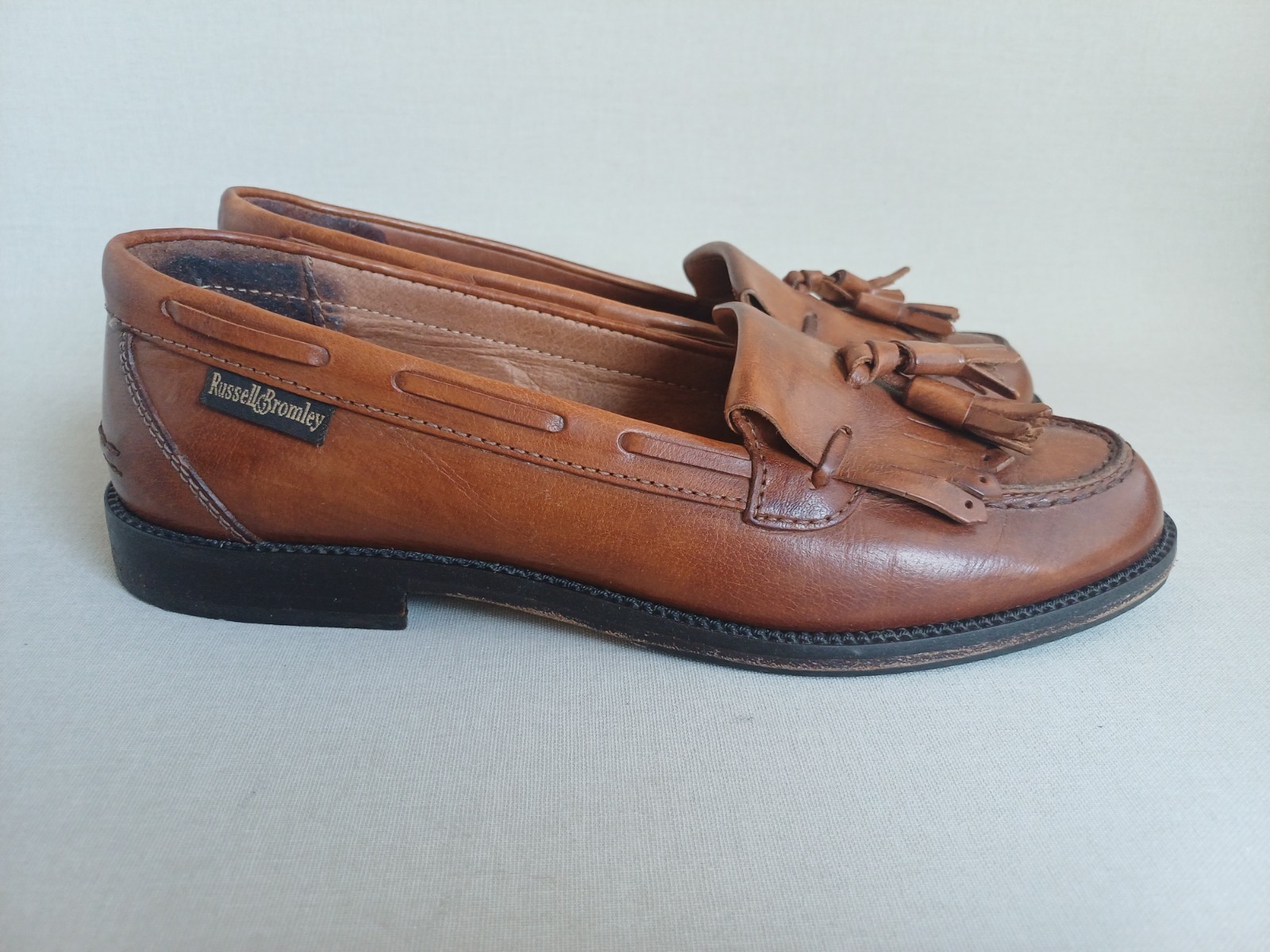RUSSELL & BROMLEY Chester Brown Tassel College Loafers Shoes | SIZE 37.5 US 7
