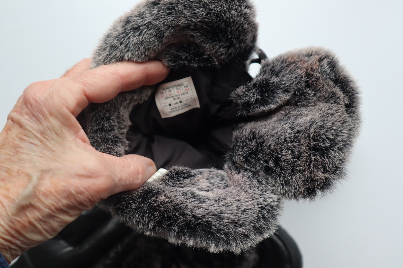 Black Textile THE NORTH FACE Quilted NUPTSE Down Laced Boots w/ Faux Fur 8.5