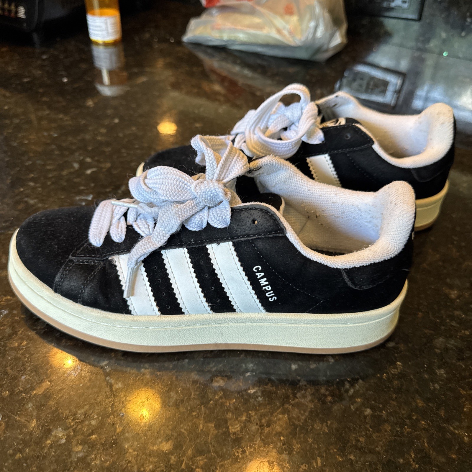 adidas Campus 00s Size 8 Black and White Gum