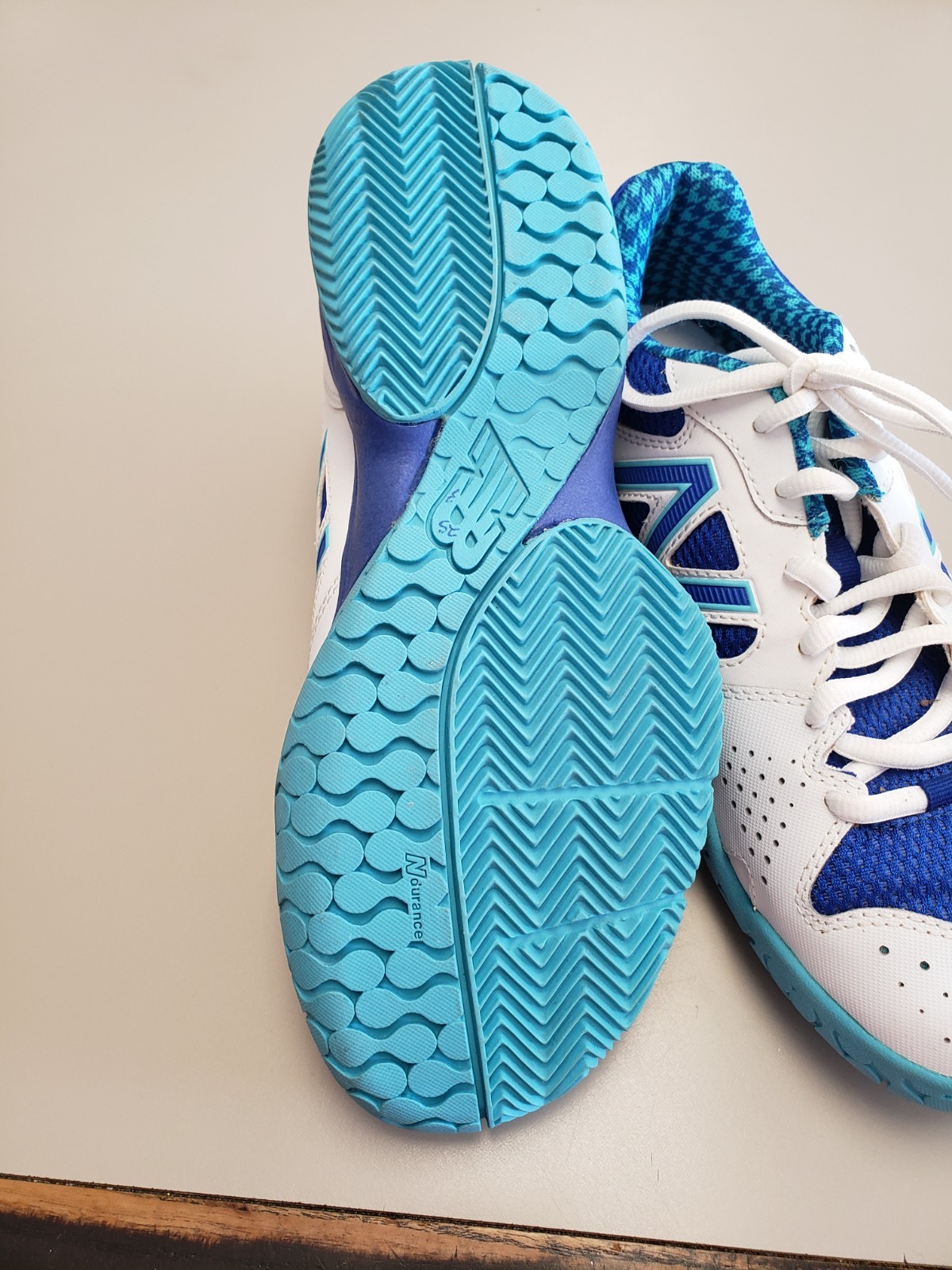 Blue, white, & turquoise sz 7 New Balance Sneakers