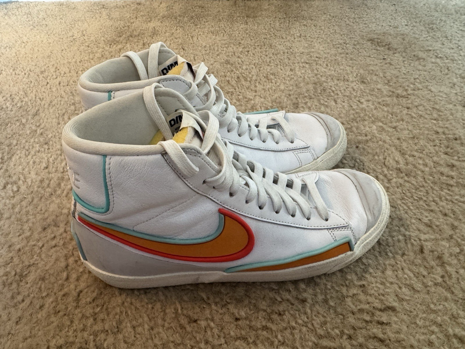 Nike Blazer Mid ’77 Unisex Women’s Size 8.5 Men Size 7