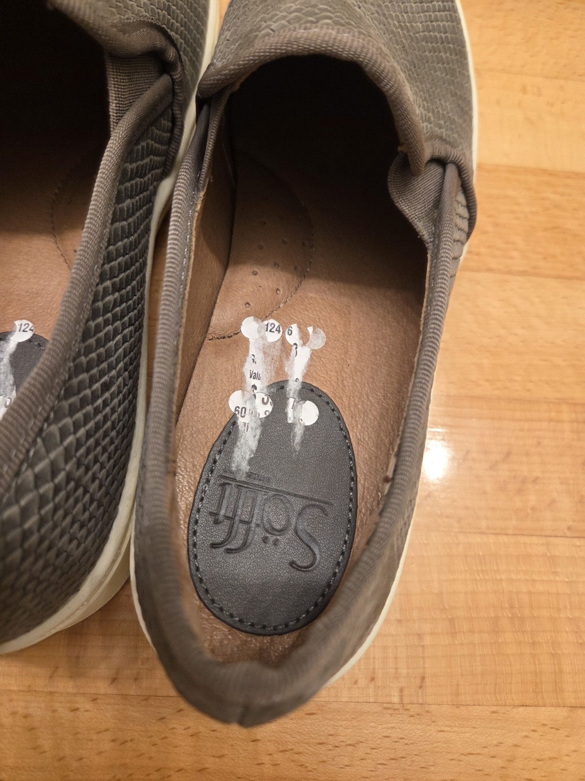 Sofft Somers Slip On Leather Sneaker Snake Print Snare Grey Nubuck Womens 8