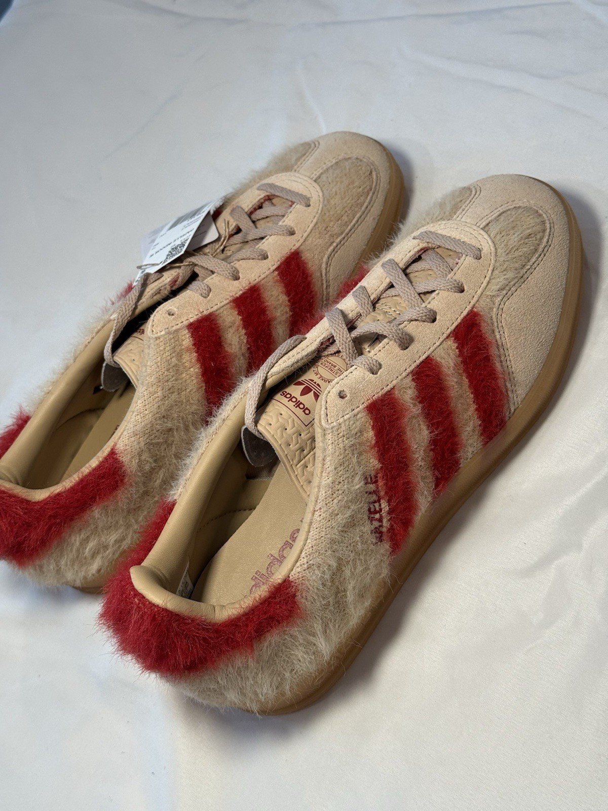 adidas Originals Gazelle Indoor W Beige Red Gum Women Casual Shoes JP8341 Fur
