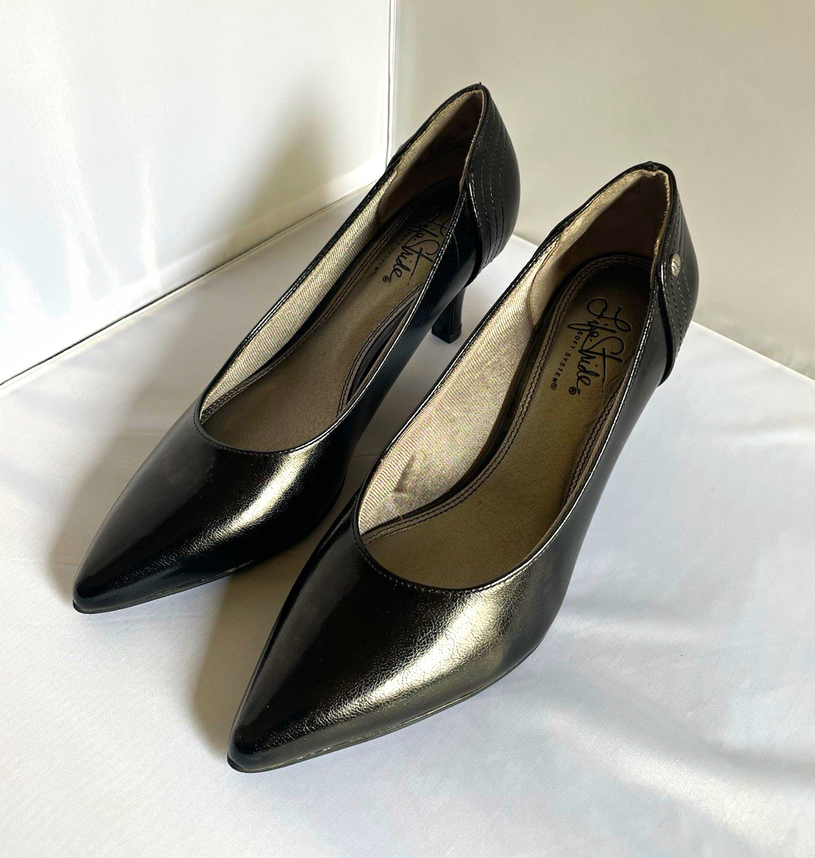 Life Stride Women’s Star Black Tess Vegan Faux Leather Pumps Heels US 8 M NW/Def