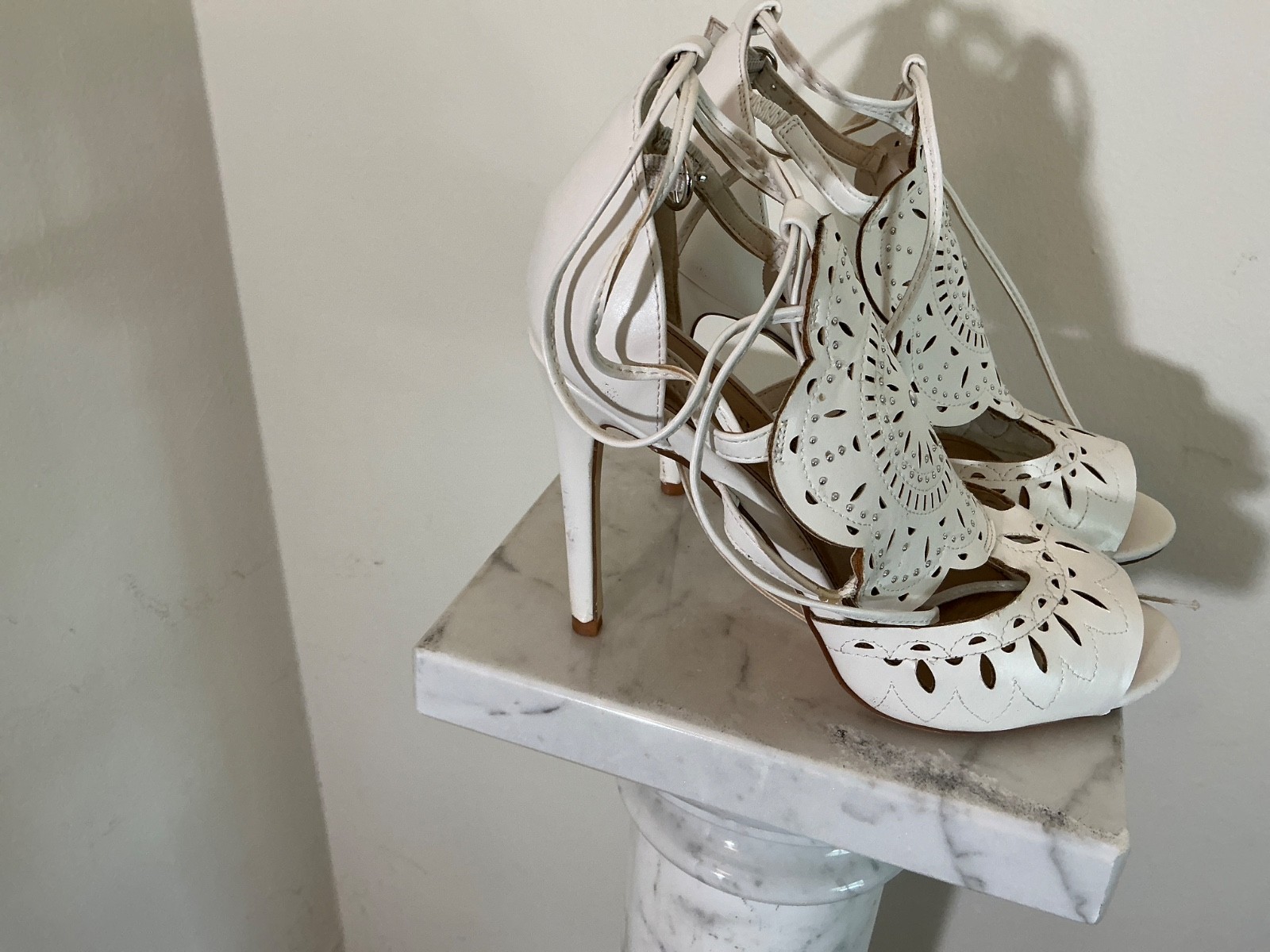 Just Fab – Dress Sandals Kitara Great condition White Size 8