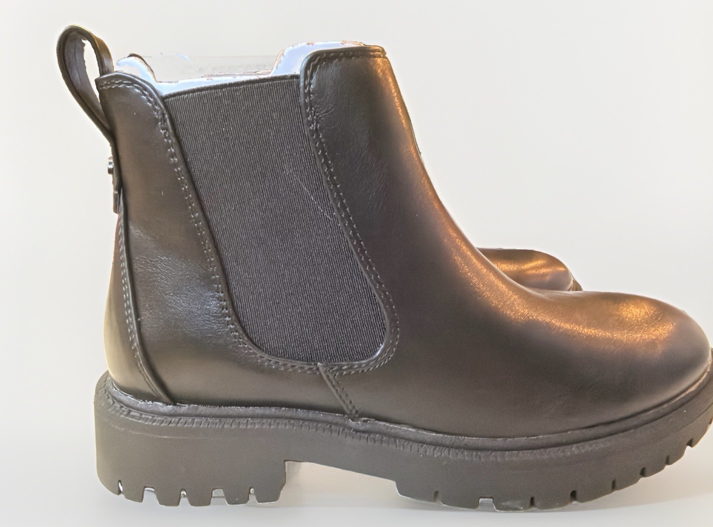 Womens Sasha Faux Leather Slip On Chelsea Boot Black Size 6.5